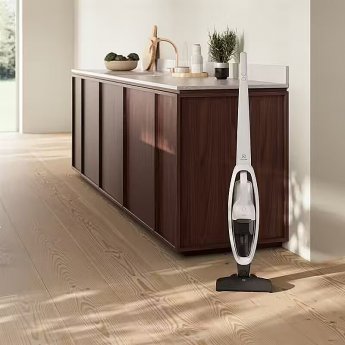 Electrolux 300 series Clean 18V, White
